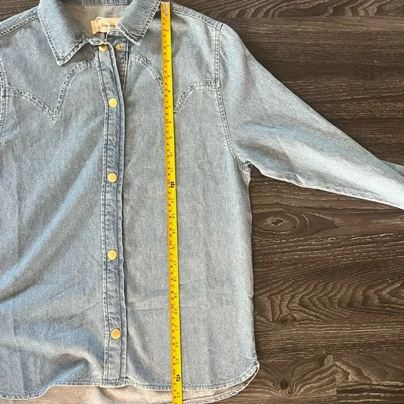 👑NWOT Triarchy Light Blue Button Up Denim Shirt XS - Picture 7 of 10